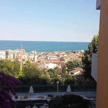 B&B Miramare Hotel *